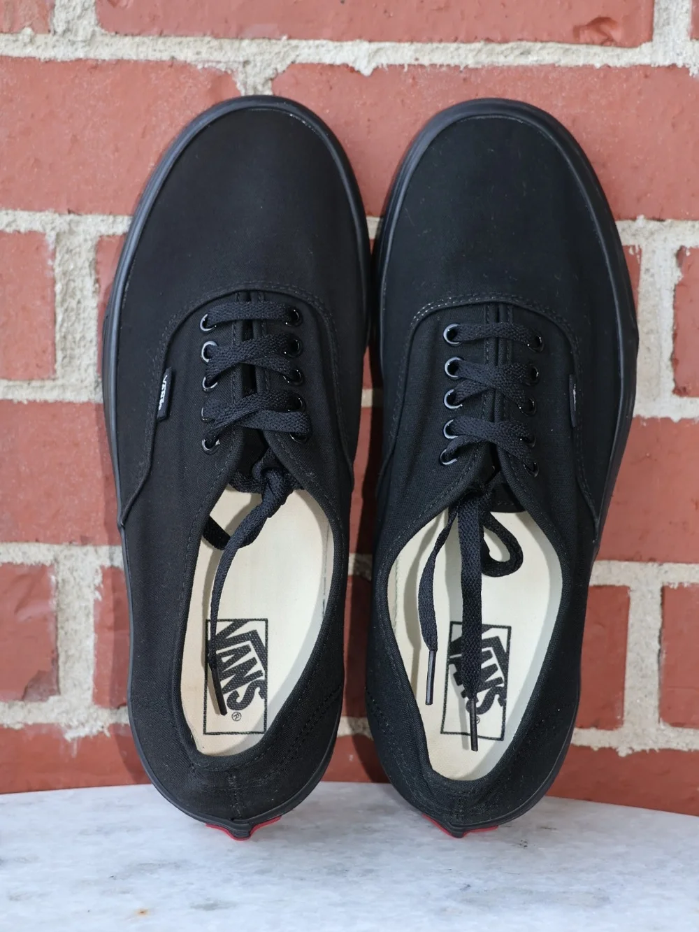Vans Authentic 